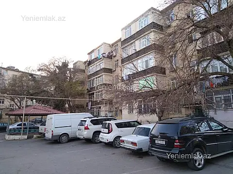 Satılır 1 otaqlı köhnə tikili 33 m² — Bakı, Yasamal 1 otaq 33.00 m²
