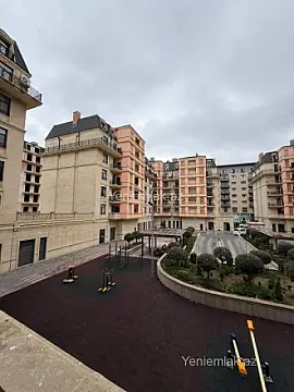 Satılır 5 otaqlı yeni tikili 175 m²