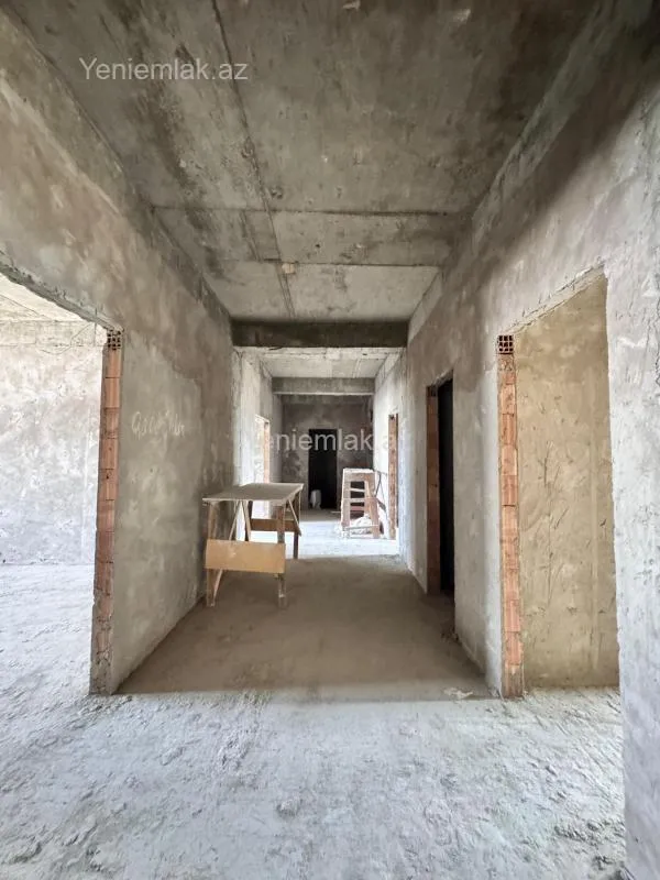 Satılır 5 otaqlı yeni tikili 175 m²