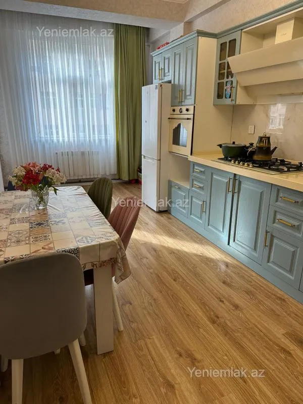 Satılır 2 otaqlı yeni tikili 96 m²