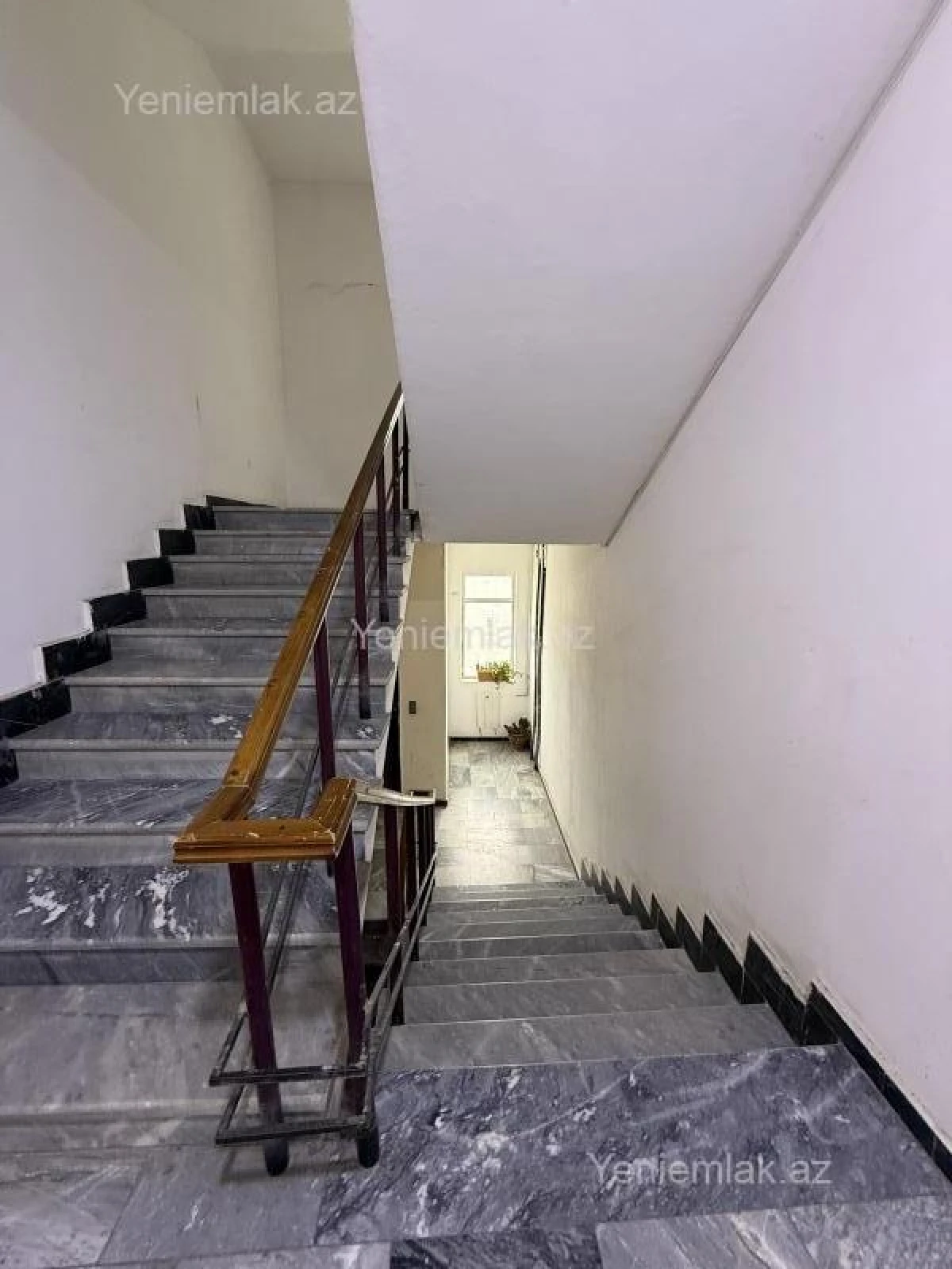 Satılır 4 otaqlı yeni tikili 155 m²