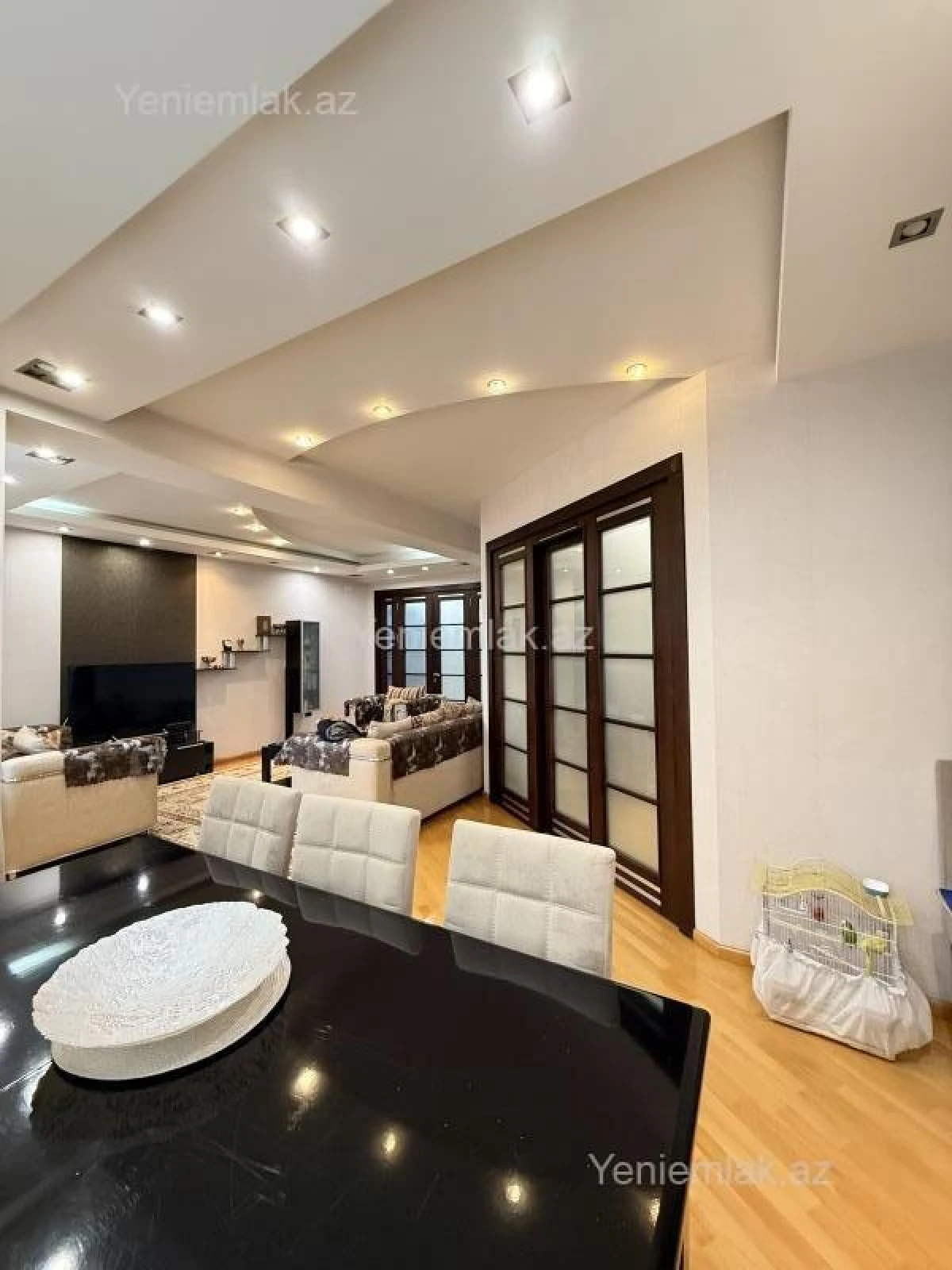 Satılır 4 otaqlı yeni tikili 155 m²