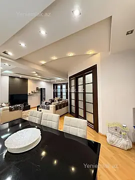 Satılır 4 otaqlı yeni tikili 155 m²