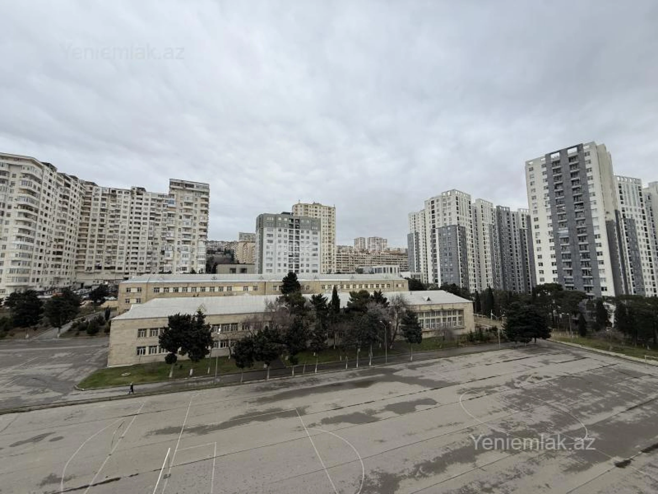 Satılır 4 otaqlı yeni tikili 155 m²