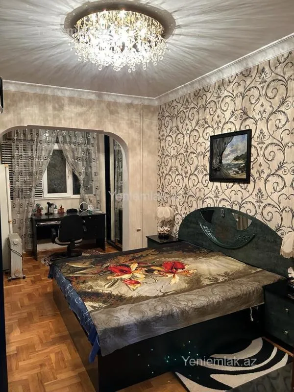 Satılır 3 otaqlı köhnə tikili 95 m²