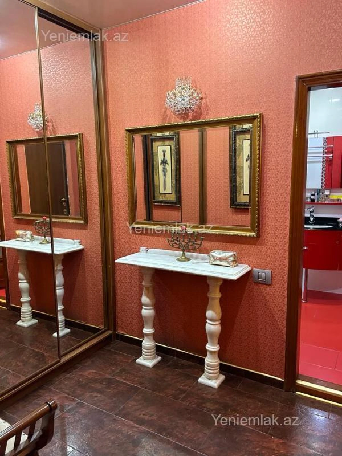 Satılır 3 otaqlı köhnə tikili 95 m²