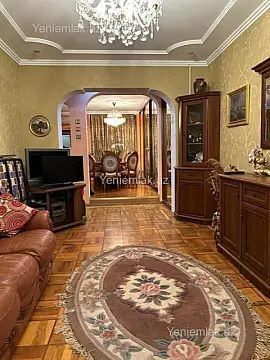 Satılır 3 otaqlı köhnə tikili 95 m² — Bakı, Binəqədi 3 otaq 95.00 m²