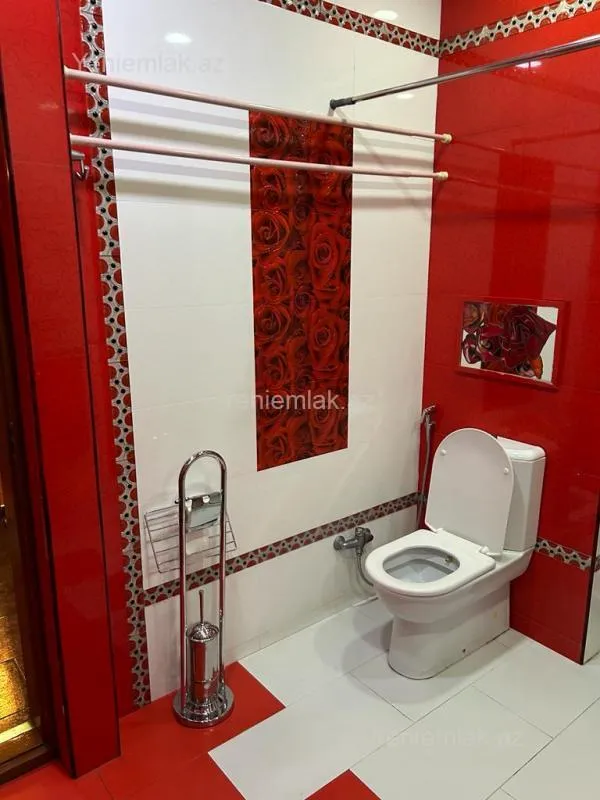 Satılır 3 otaqlı köhnə tikili 95 m²