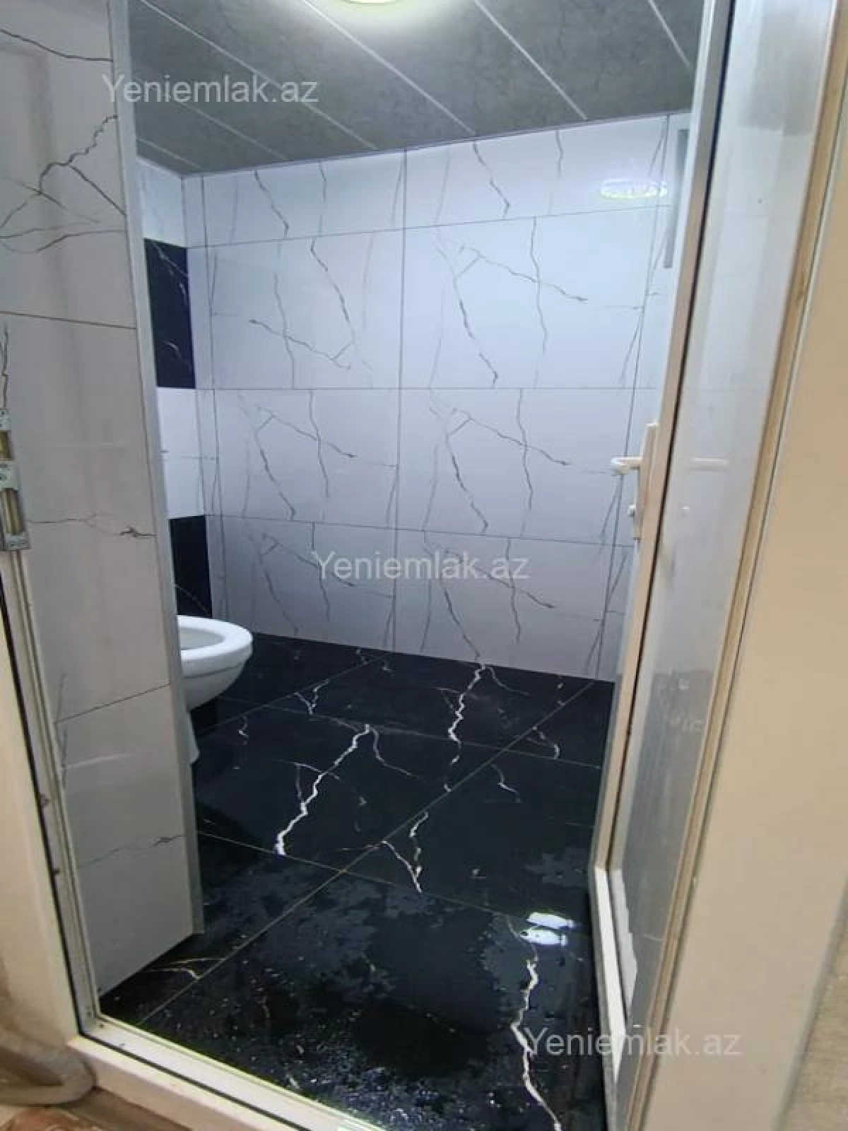 Satılır 1 otaqlı köhnə tikili 30 m²