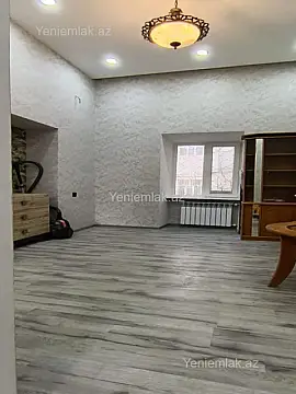 Satılır 1 otaqlı köhnə tikili 30 m²