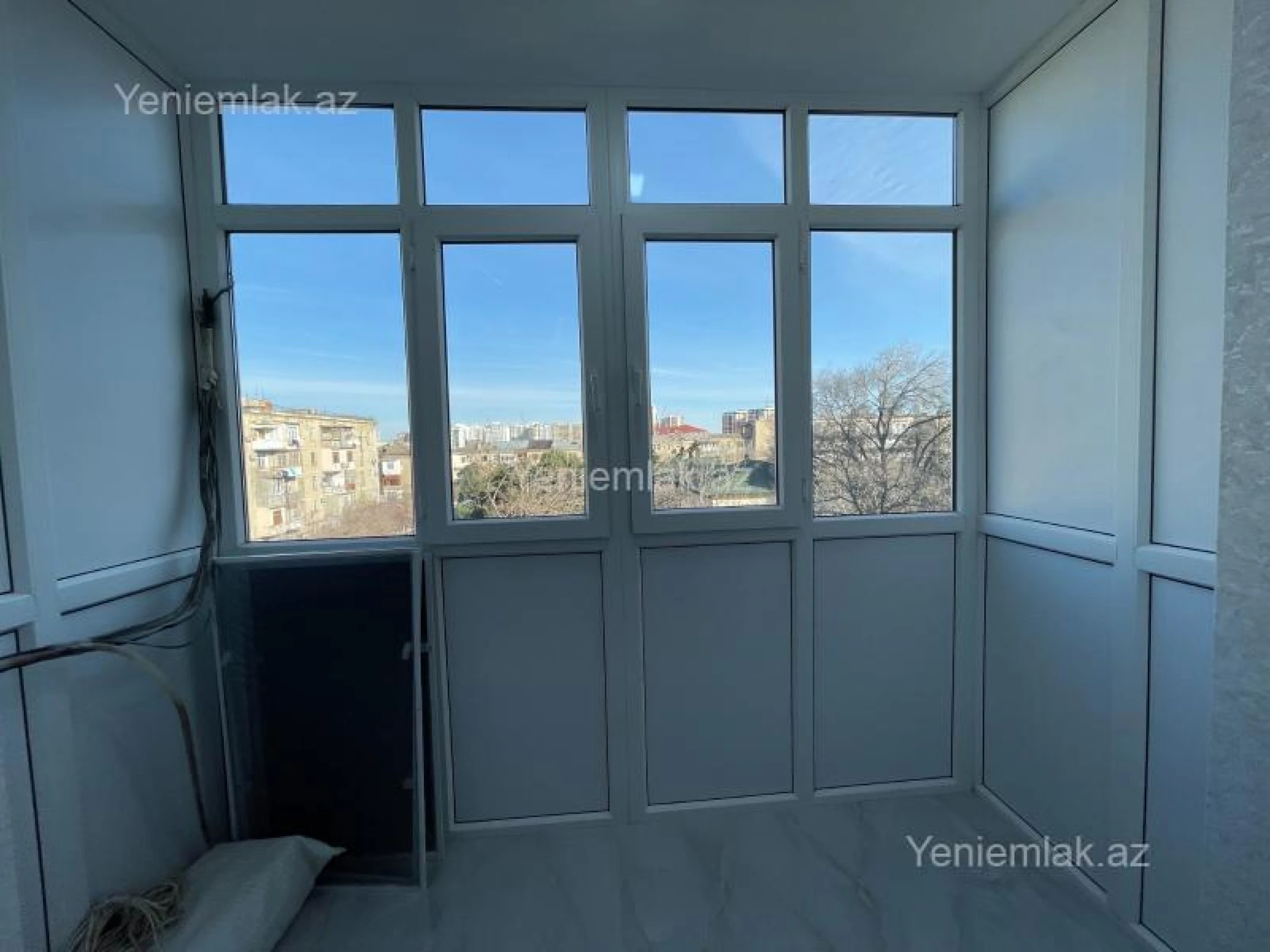 Satılır 3 otaqlı köhnə tikili 60 m²