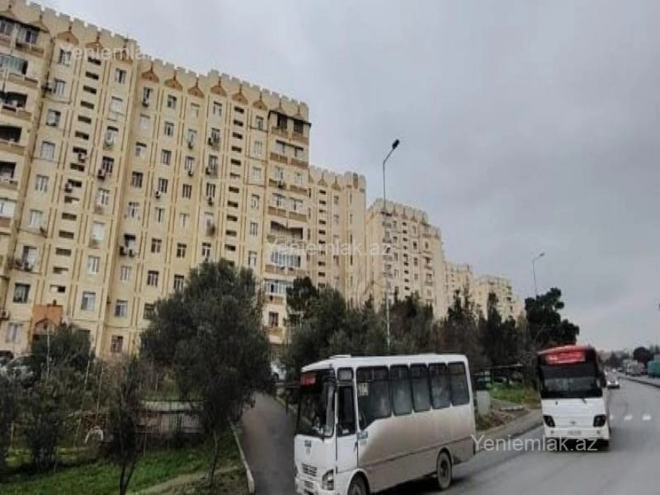 Satılır 2 otaqlı köhnə tikili 45 m²