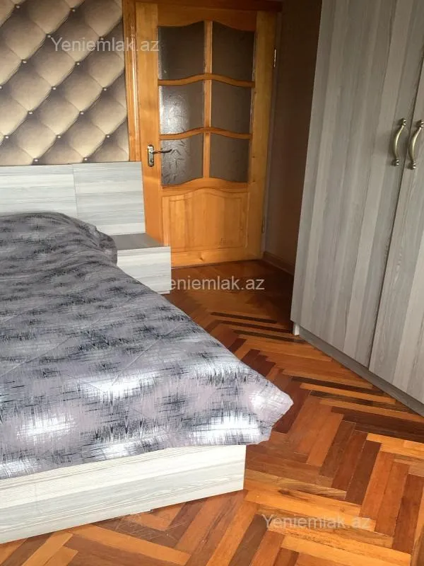Satılır 3 otaqlı köhnə tikili 68 m²