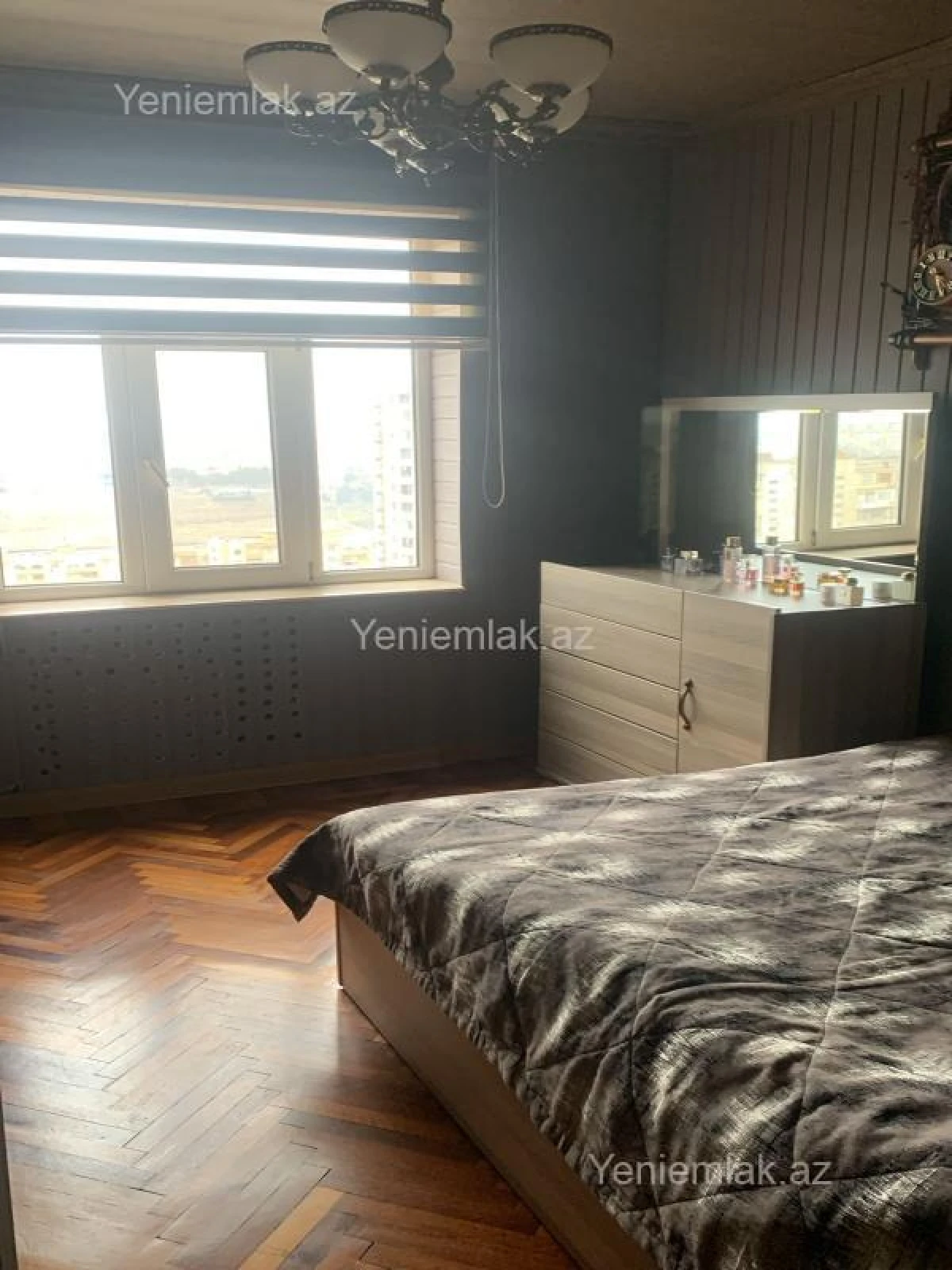 Satılır 3 otaqlı köhnə tikili 68 m²
