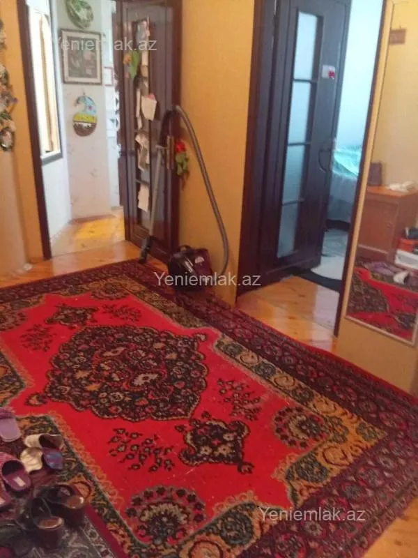 Satılır 3 otaqlı yeni tikili 80 m²