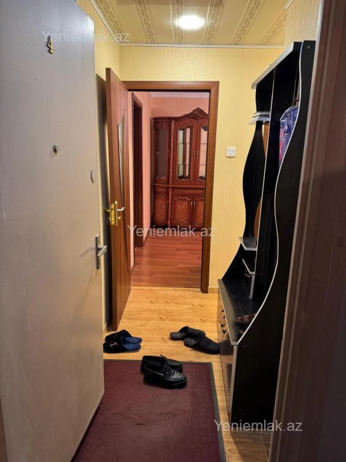 Satılır 2 otaqlı köhnə tikili 55 m²