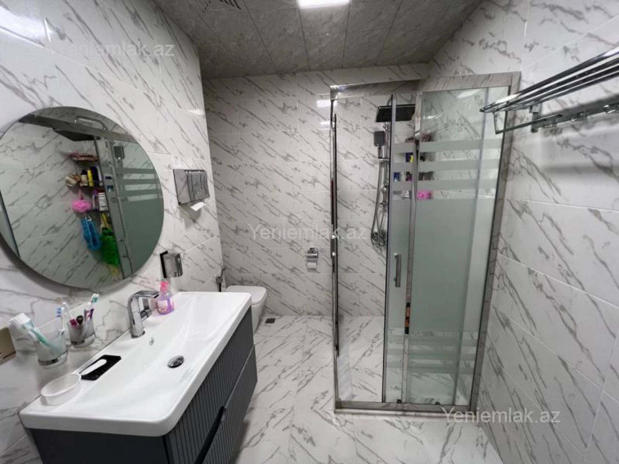 Satılır 3 otaqlı yeni tikili 110 m²