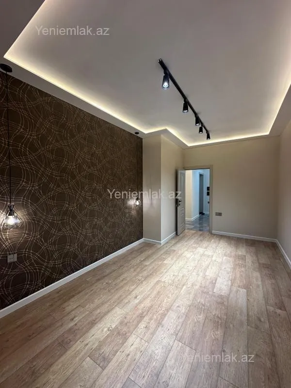 Satılır 3 otaqlı yeni tikili 100 m²