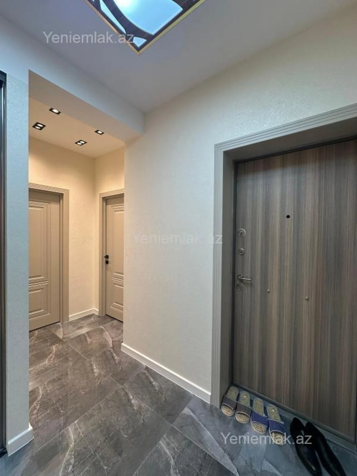 Satılır 3 otaqlı yeni tikili 100 m²