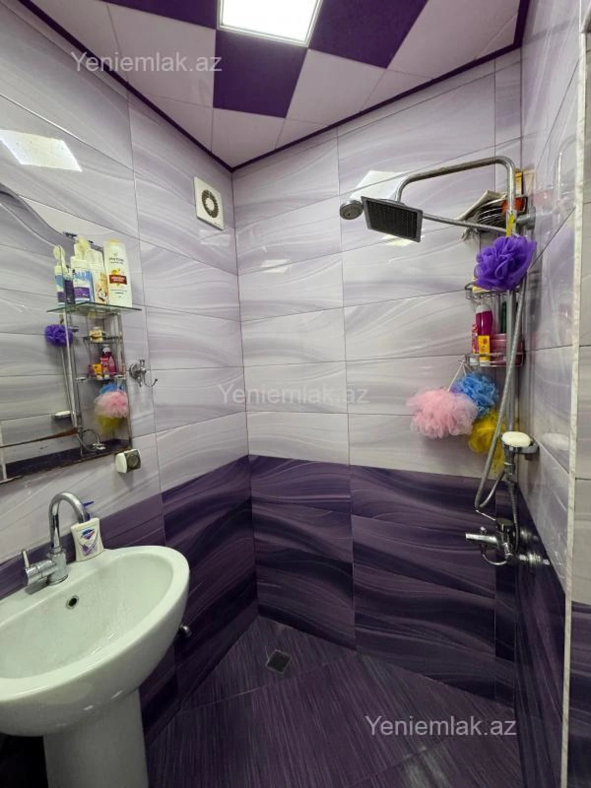 Satılır 2 otaqlı köhnə tikili 60 m²