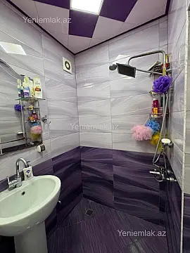 Satılır 2 otaqlı köhnə tikili 60 m²