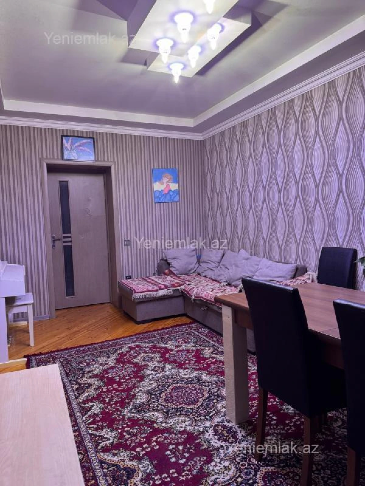 Satılır 2 otaqlı köhnə tikili 60 m²