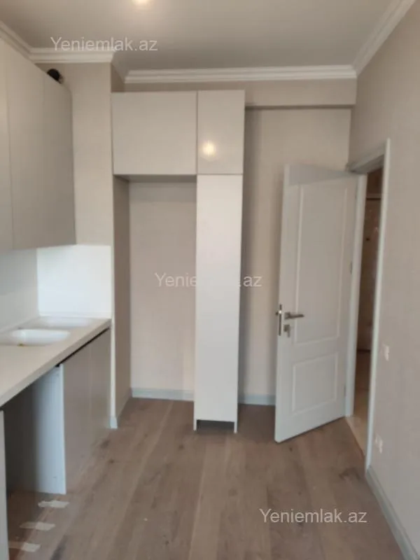 Satılır 2 otaqlı yeni tikili 61 m²