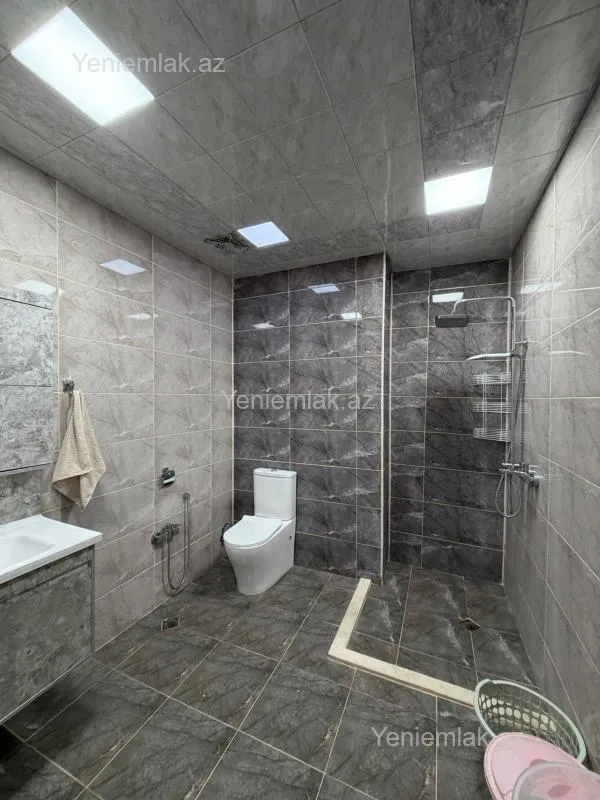 Satılır 3 otaqlı yeni tikili 98 m²