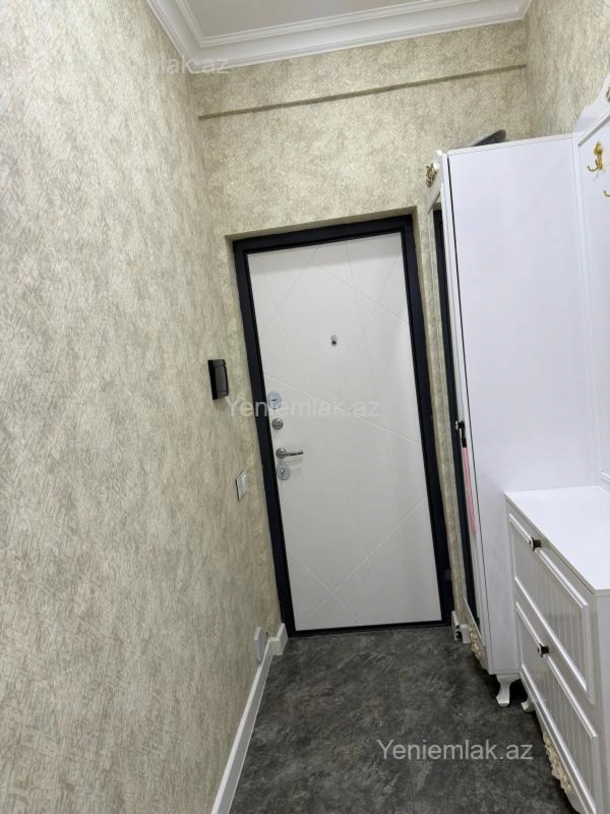 Satılır 3 otaqlı yeni tikili 76 m²