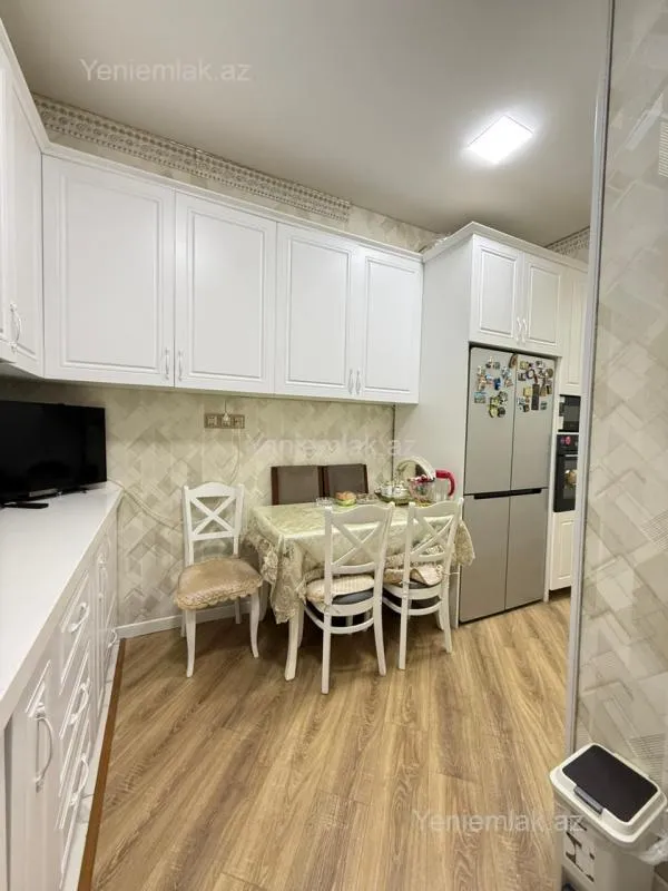 Satılır 3 otaqlı yeni tikili 101 m²