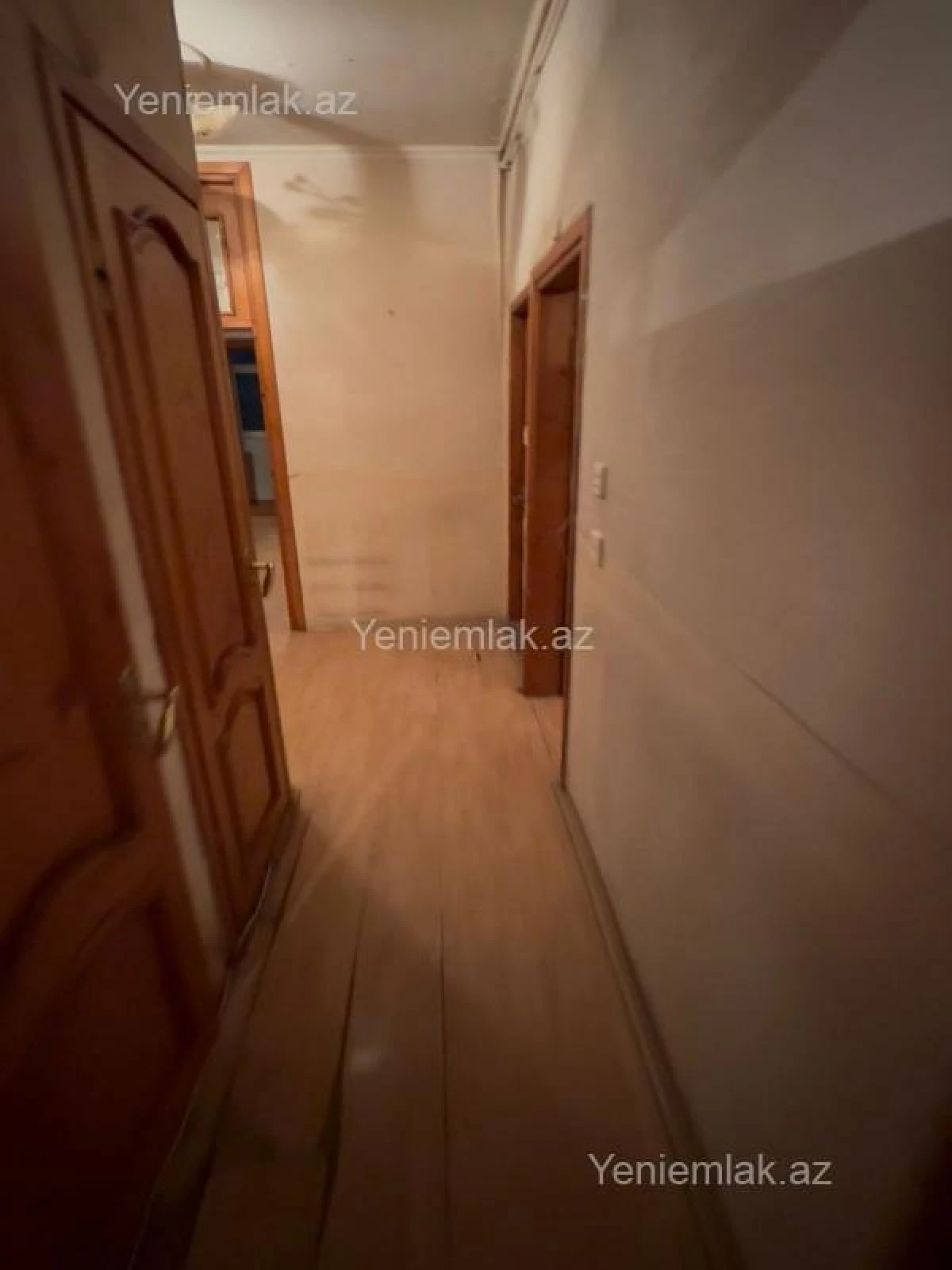 Satılır 2 otaqlı köhnə tikili 60 m²