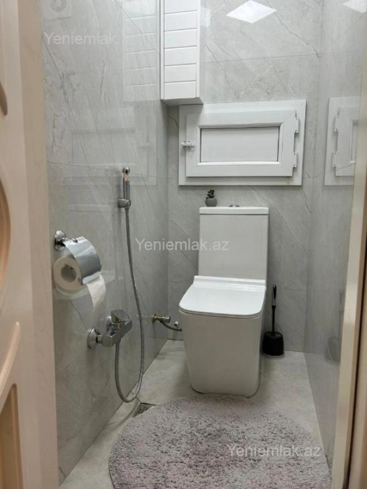 Satılır 2 otaqlı köhnə tikili 65 m²
