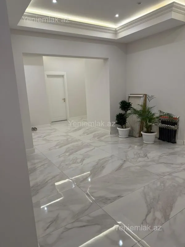 Satılır 5 otaqlı yeni tikili 287 m²