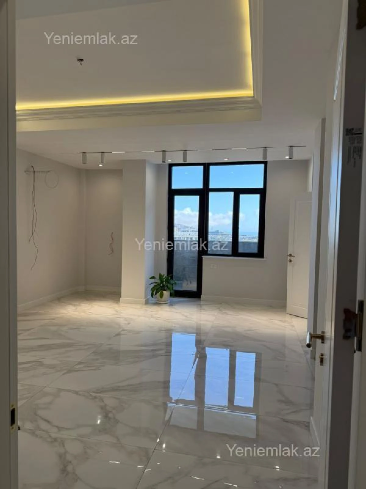 Satılır 5 otaqlı yeni tikili 287 m²