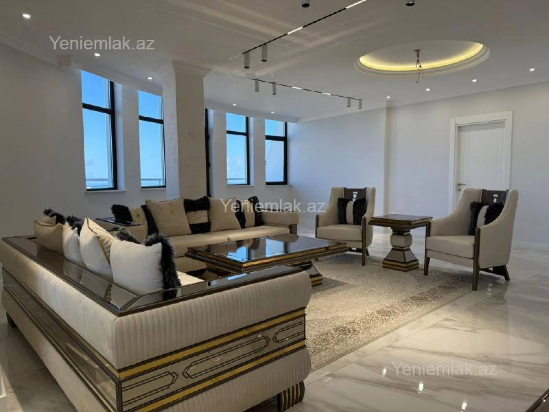 Satılır 5 otaqlı yeni tikili 287 m²