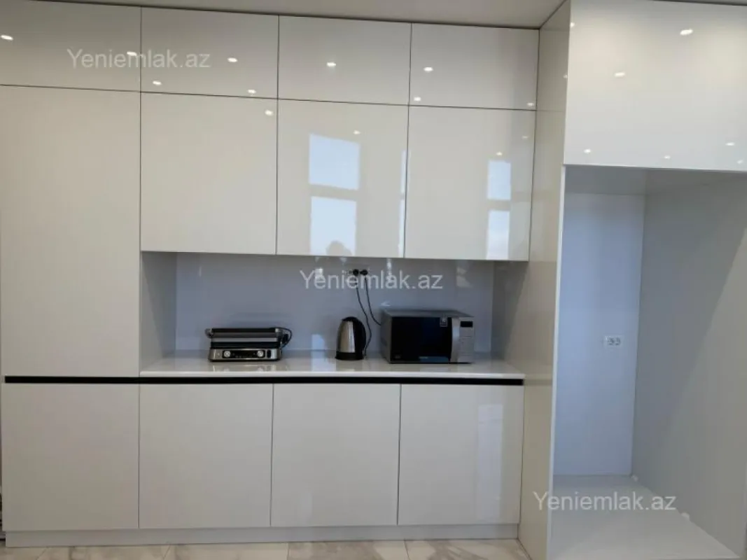 Satılır 5 otaqlı yeni tikili 287 m²