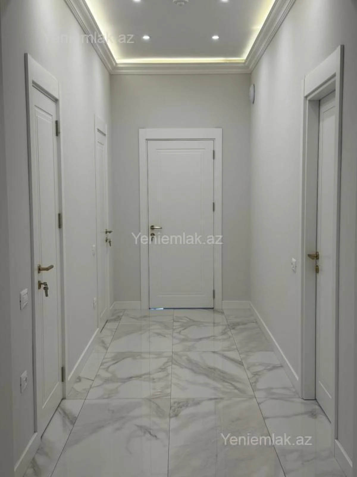 Satılır 5 otaqlı yeni tikili 287 m²