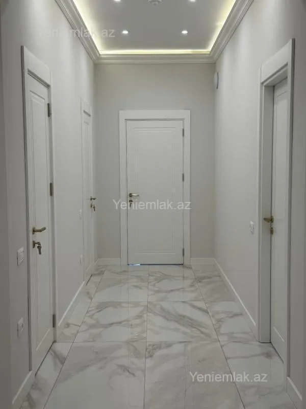 Satılır 5 otaqlı yeni tikili 287 m²