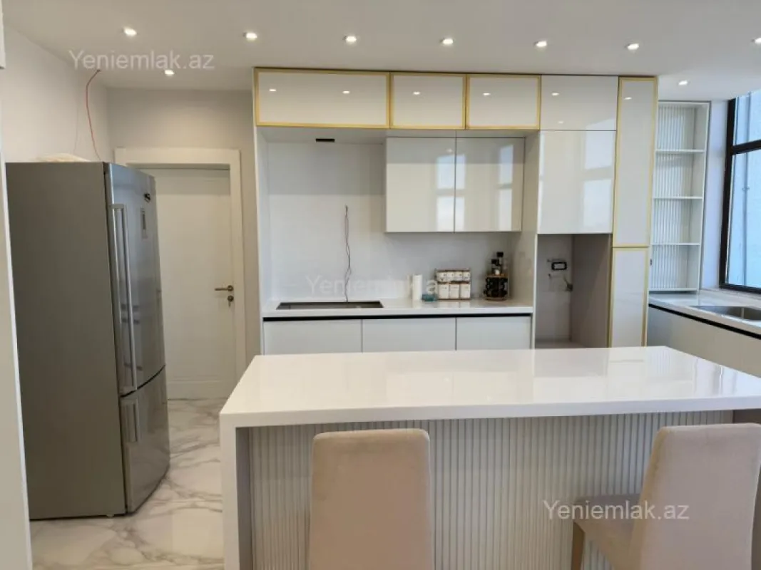 Satılır 5 otaqlı yeni tikili 287 m²