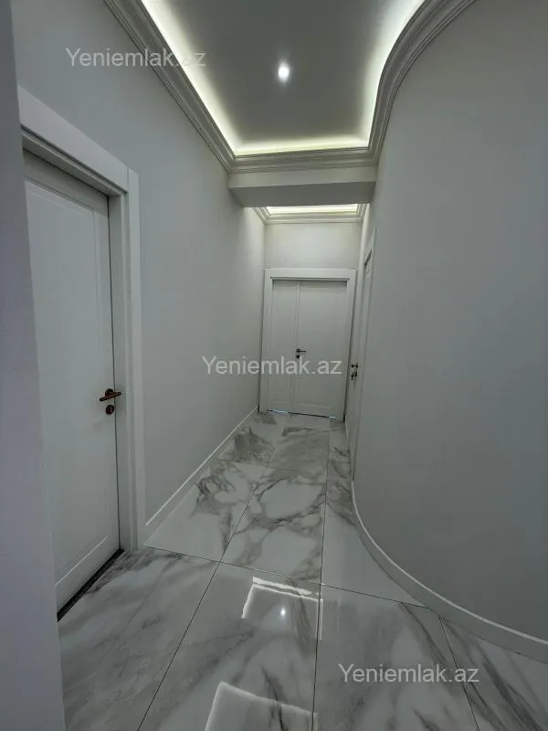 Satılır 5 otaqlı yeni tikili 287 m²