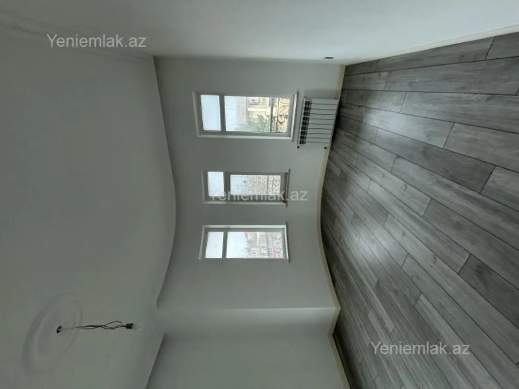 Satılır 6 otaqlı həyət evi 188 m²