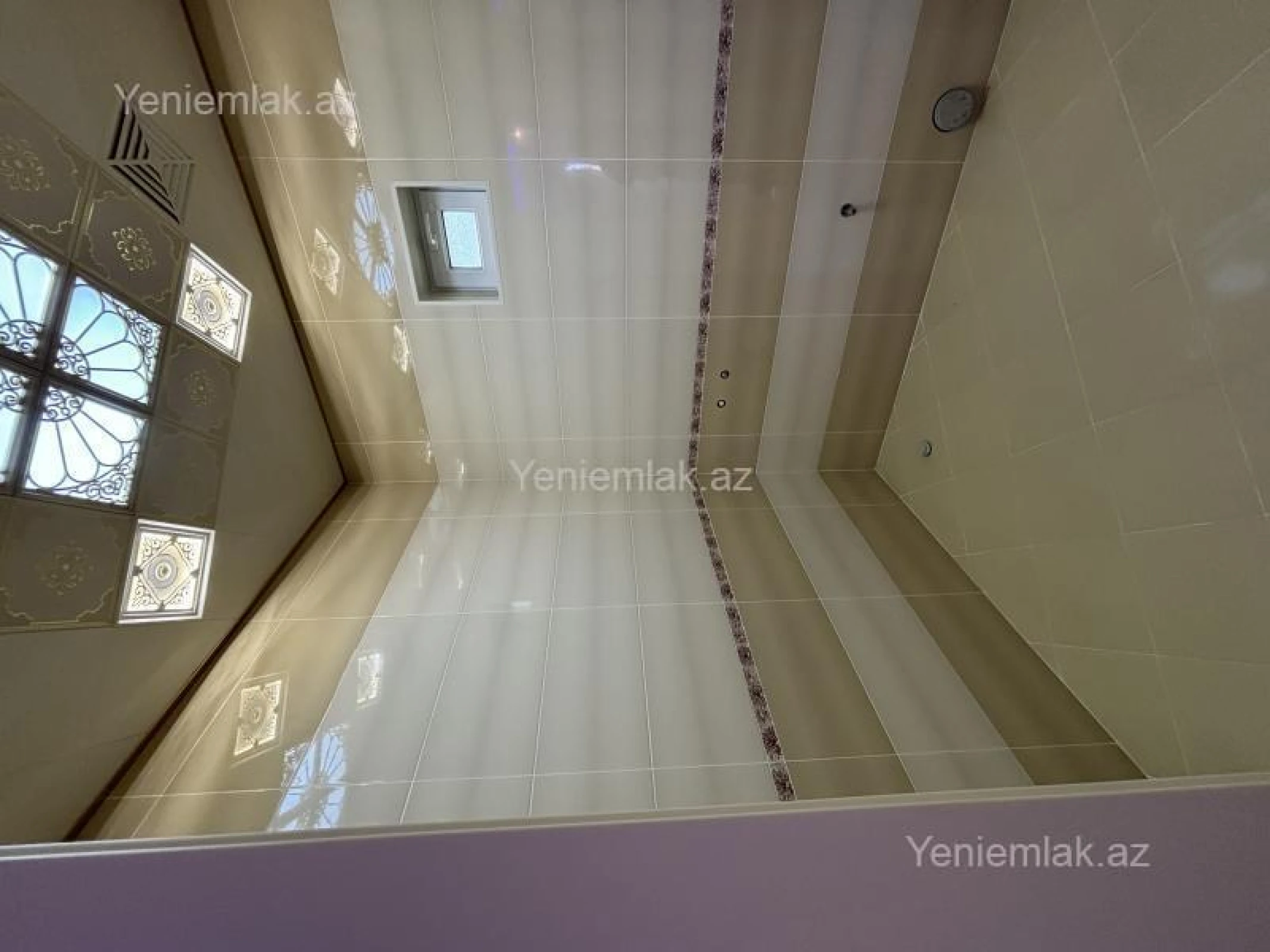 Satılır 6 otaqlı həyət evi 188 m²