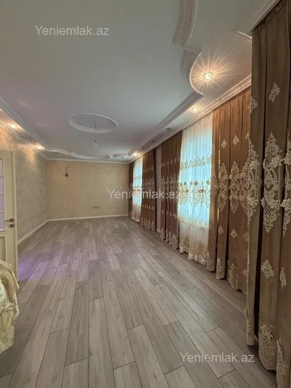 Satılır 6 otaqlı həyət evi 188 m²