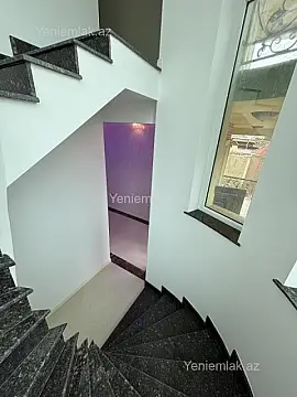 Satılır 6 otaqlı həyət evi 188 m²