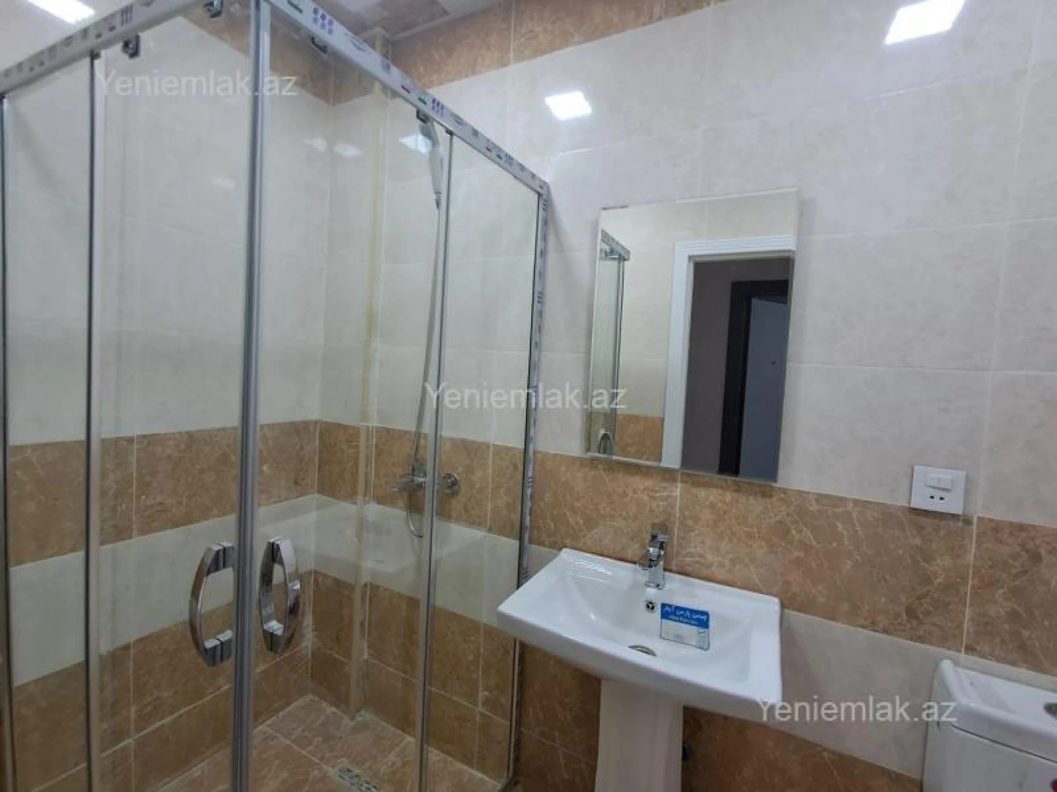 Satılır 2 otaqlı yeni tikili 80 m²