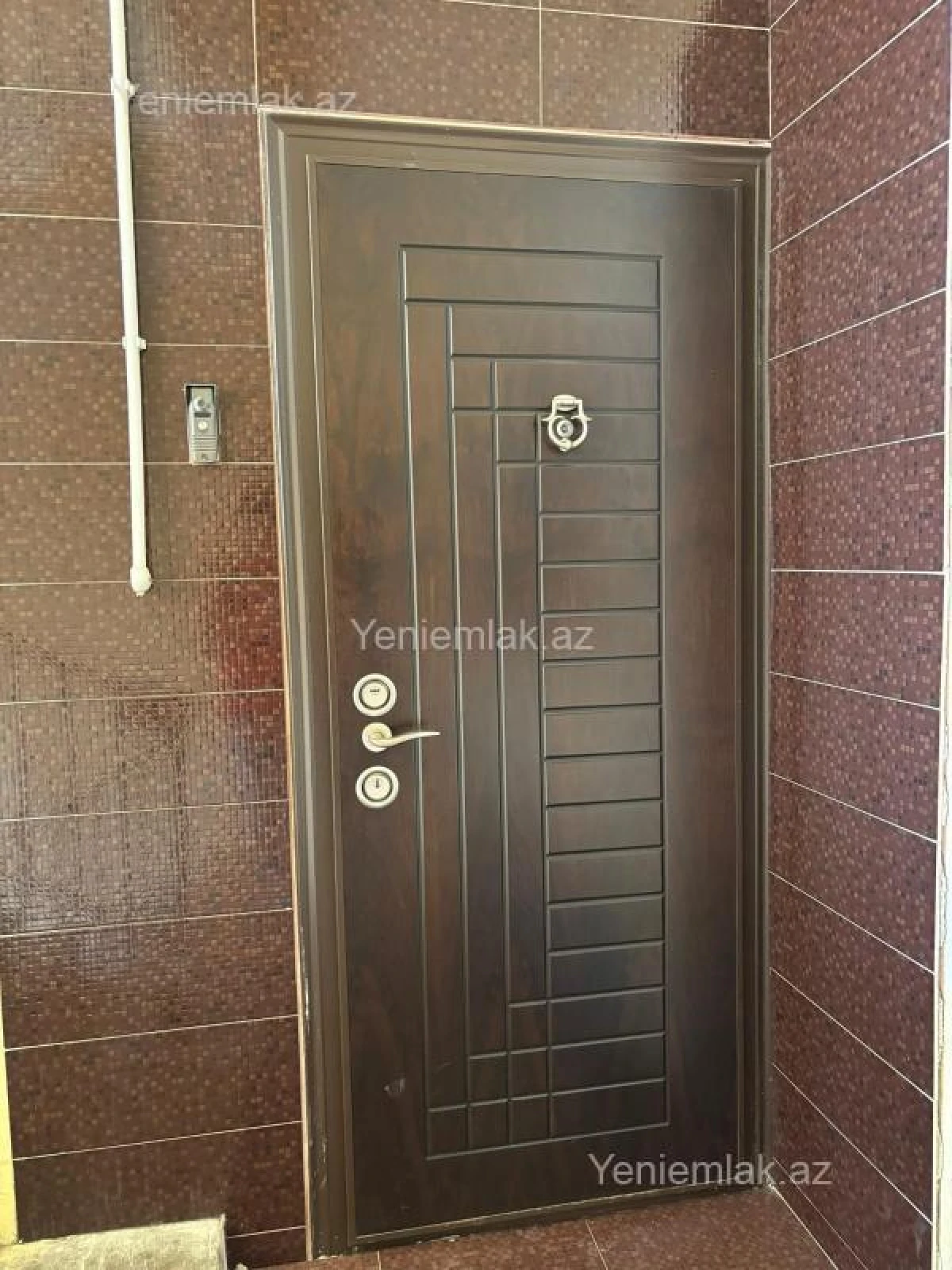 Satılır 4 otaqlı köhnə tikili 125 m²