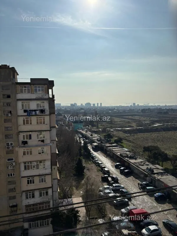 Satılır 4 otaqlı köhnə tikili 125 m²