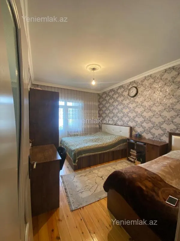 Satılır 3 otaqlı köhnə tikili 80 m²