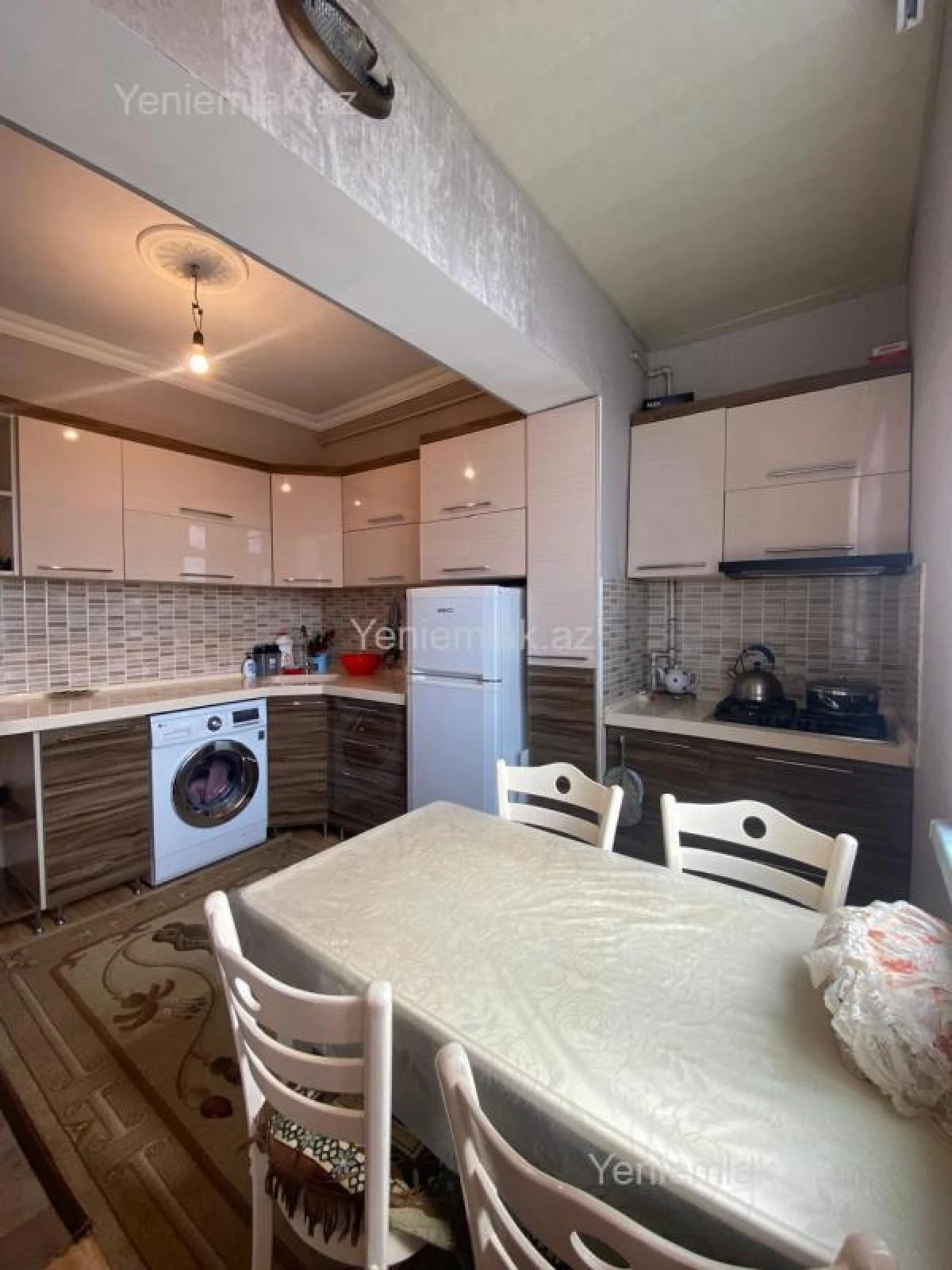 Satılır 3 otaqlı köhnə tikili 80 m²