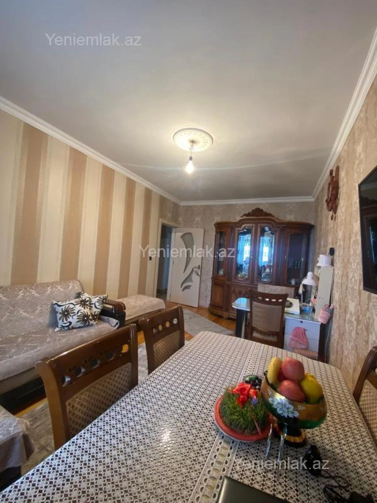 Satılır 3 otaqlı köhnə tikili 80 m²